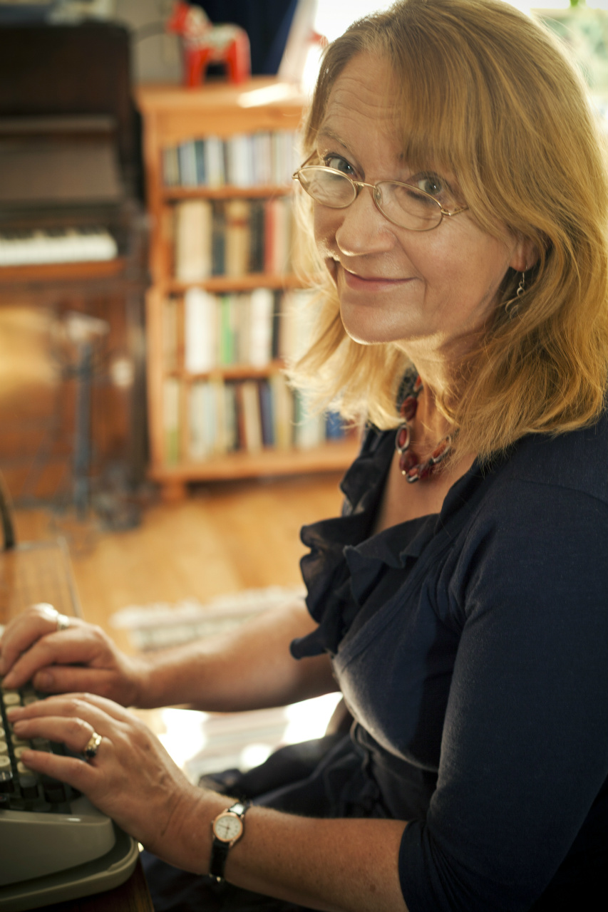 AUTHOR_EilisNiDhuibhne