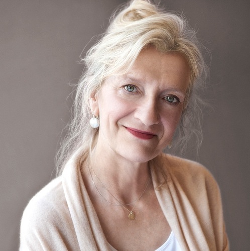 AUTHOR_Elizabeth_Strout_Leonard-Cendamo